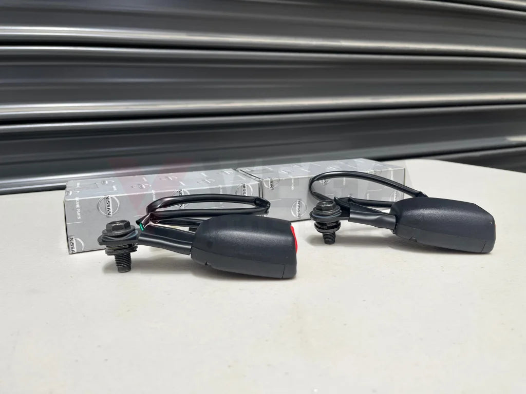 Front Seat Belt Buckle Set (Rhs And Lhs) To Suit Nissan R34 Gtr / Gtt Gt4 86842-Aa010 Interior
