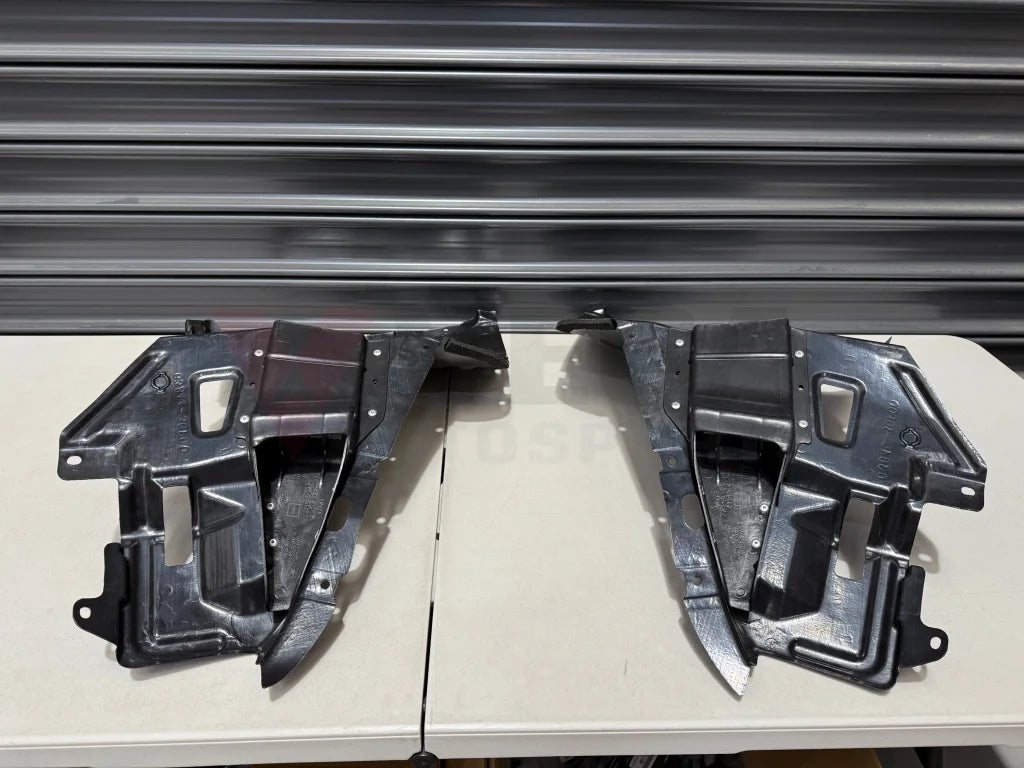 Front Splash Guard Set (RHS / LHS) to suit Nissan Fairlady 300ZX Z32 63840-45P10 / 63841-45P10 Exterior