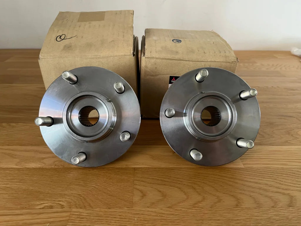 Front Wheel Hub Assemblies (Rhs & Lhs) To Suit Mitsubishi Lancer Evolution 4 / 5 6 6.5 Tme Cp9A Cn9A