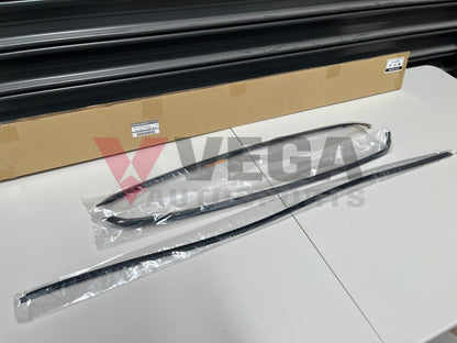 Front Windscreen Moulding Set (3-Piece) To Suit Nissan Skyline R32 Models 72750-04U60 Exterior