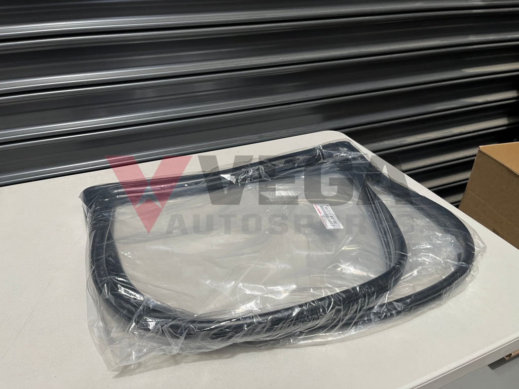 Front Windscreen Seal to suit Toyota Landcruiser 75 76 78 79 Series 11/1984 - 08/2009 56121-60120 Body Mouldings / Seals