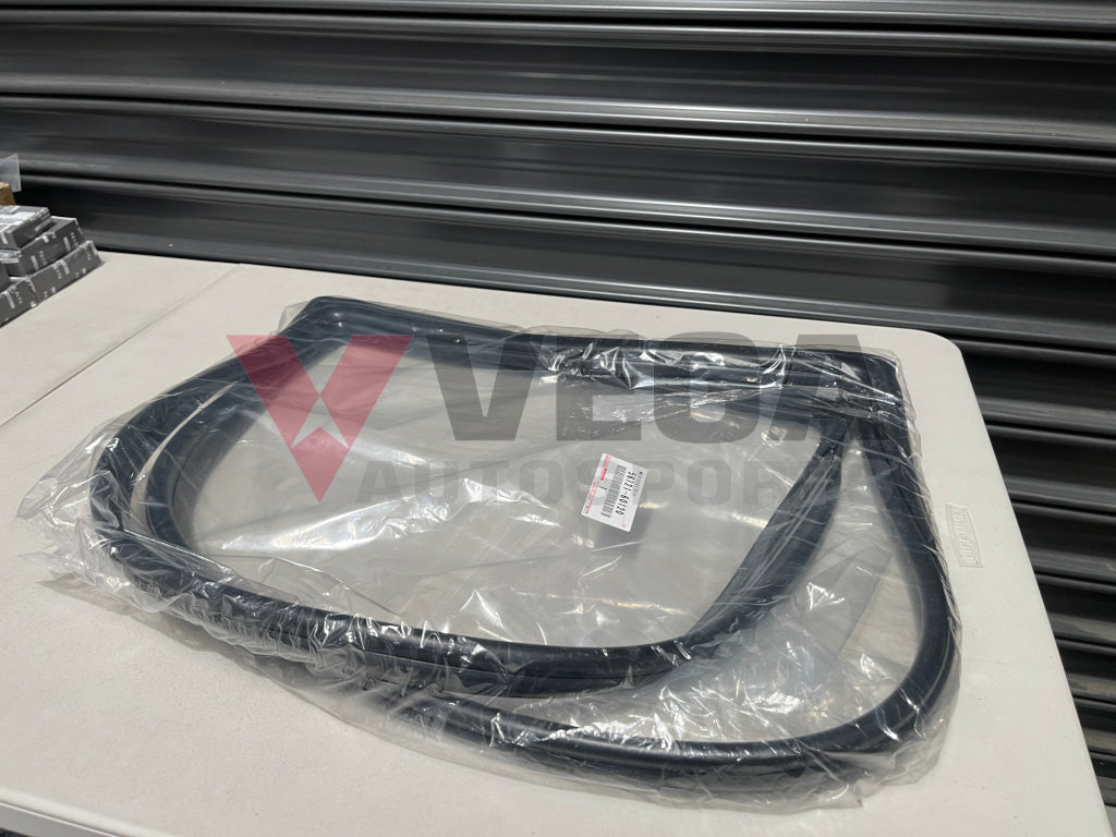 Front Windscreen Seal to suit Toyota Landcruiser 75 76 78 79 Series 11/1984 - 08/2009 56121-60120 Body Mouldings / Seals