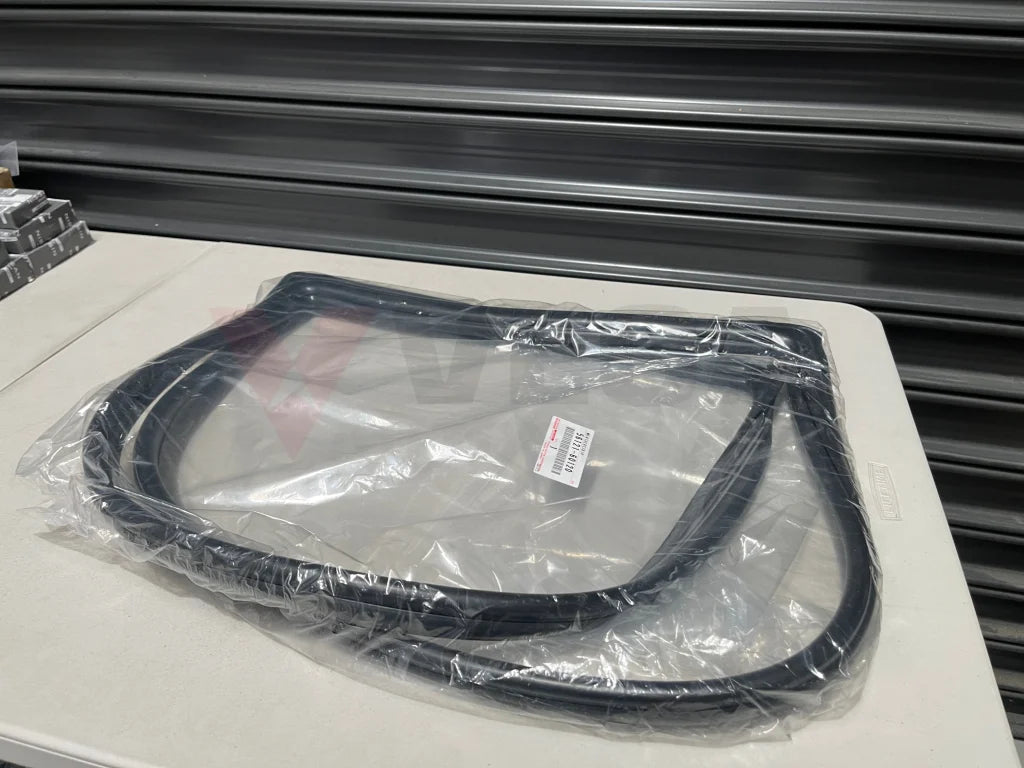 Front Windscreen Seal to suit Toyota Landcruiser 75 76 78 79 Series 11/1984 - 08/2009 56121-60120 Body Mouldings / Seals