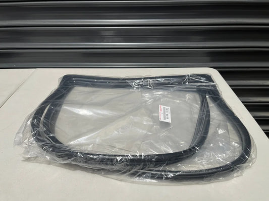 Front Windscreen Seal to suit Toyota Landcruiser 75 76 78 79 Series 11/1984 - 08/2009 56121-60120 Body Mouldings / Seals