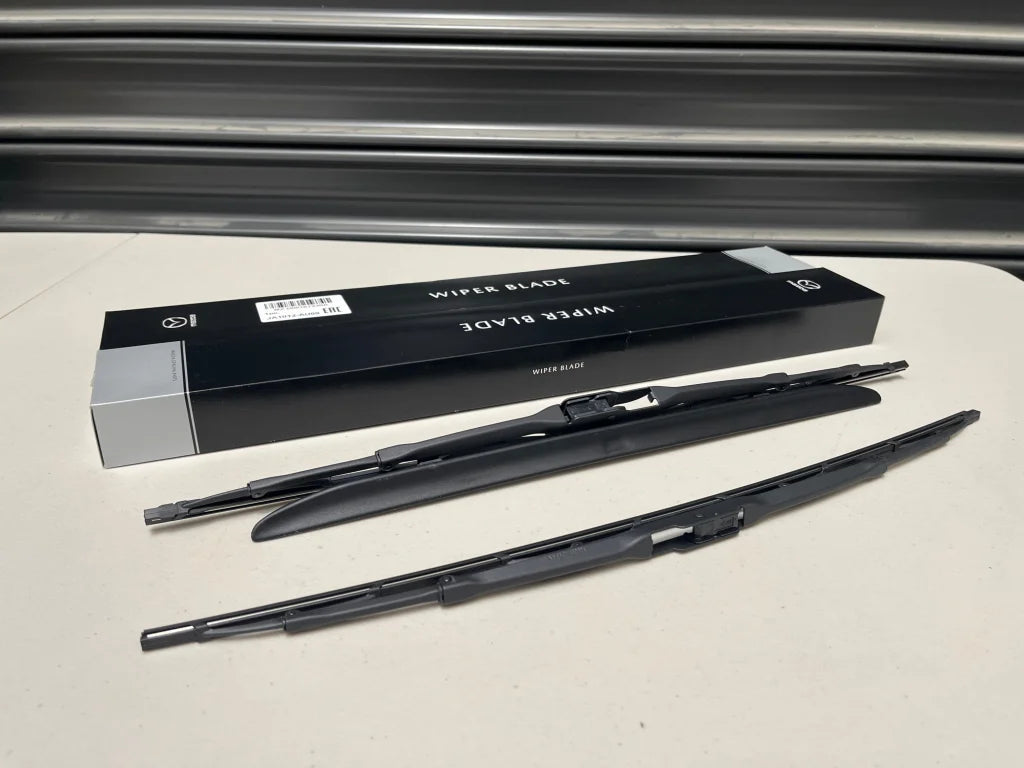 Front Wiper Blade Assembly to suit Mazda RX7 FD3S F100-67-330A / D061-67-330A - Vega Autosports