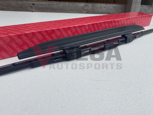 Front Wiper Blade Assembly With Deflector (525Mm) To Suit Nissan Skyline R33 & R34 Models (All)