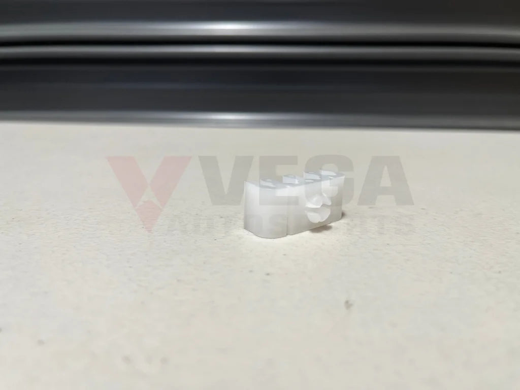 Fuel Line Clip (4-Line) To Suit Nissan Skyline R32 Models Silvia S13 / 180Sx 01561-00341