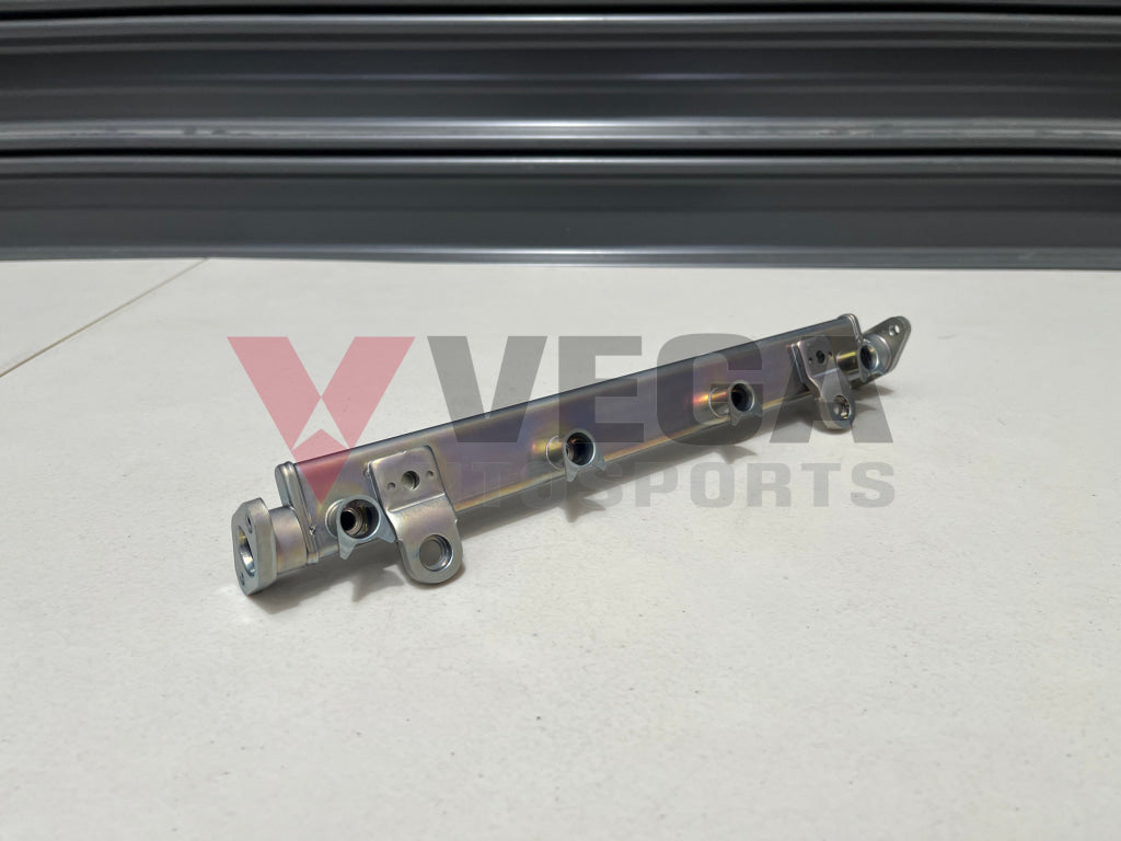 Fuel Rail (Oem) To Suit Mitsubishi Lancer Evolution 7 / 8 9 Ct9A Mr561928 Engine