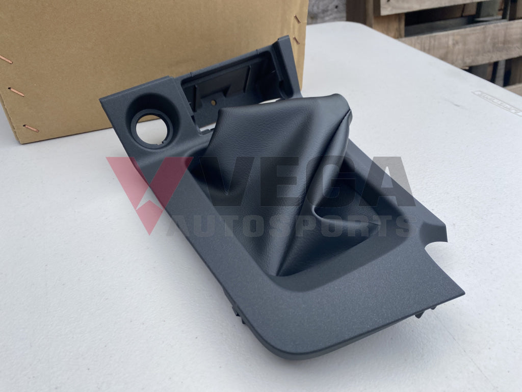 Gear Boot & Surround (5Spd M/t) To Suit Nissan Skyline R34 20Gt / 25Gt 25Gt-4 25Gt-T Gt-V (05.1998 -