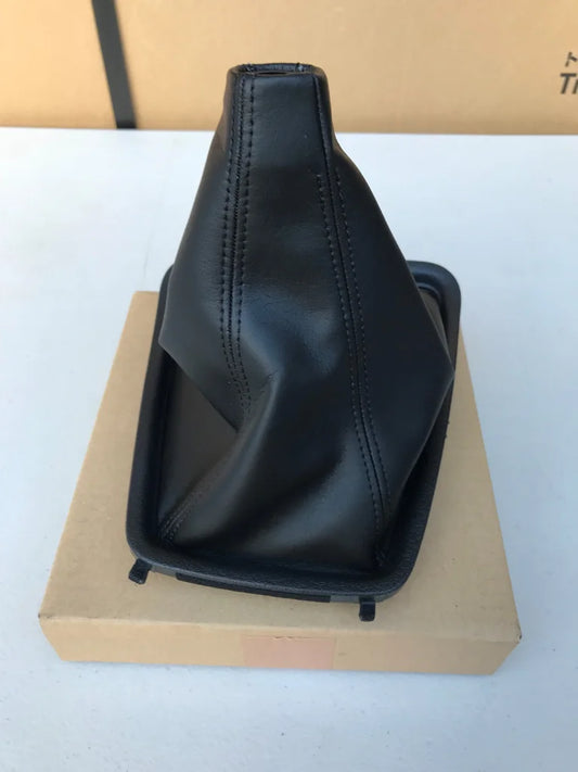 Gear Boot & Surround to suit Nissan Skyline R32 GTR / GTS-4 / GTS-t - 08/1991 - On - Vega Autosports