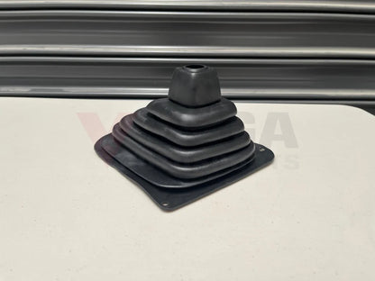 Gear Lever Rubber Boot Suitable For Nissan Patrol Gq/Y60 74963-06J00 Gearbox And Transmission