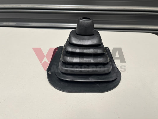 Gear Lever Rubber Boot Suitable For Nissan Patrol Gq/Y60 74963-06J00 Gearbox And Transmission