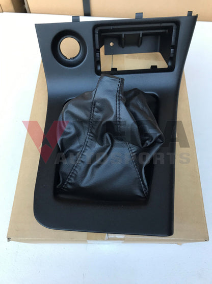 Gear Shift Boot & Surround - Series 2/3 Textured Black - (5spd M/T) to suit Nissan Skyline R33 GTR / GTS25-t - Vega Autosports