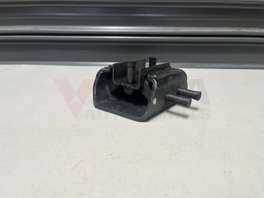 Gearbox Mount To Suit Nissan Skyline R34 Gt - T / Gt - 5Spd M/T 11320 - Aa000 And Transmission