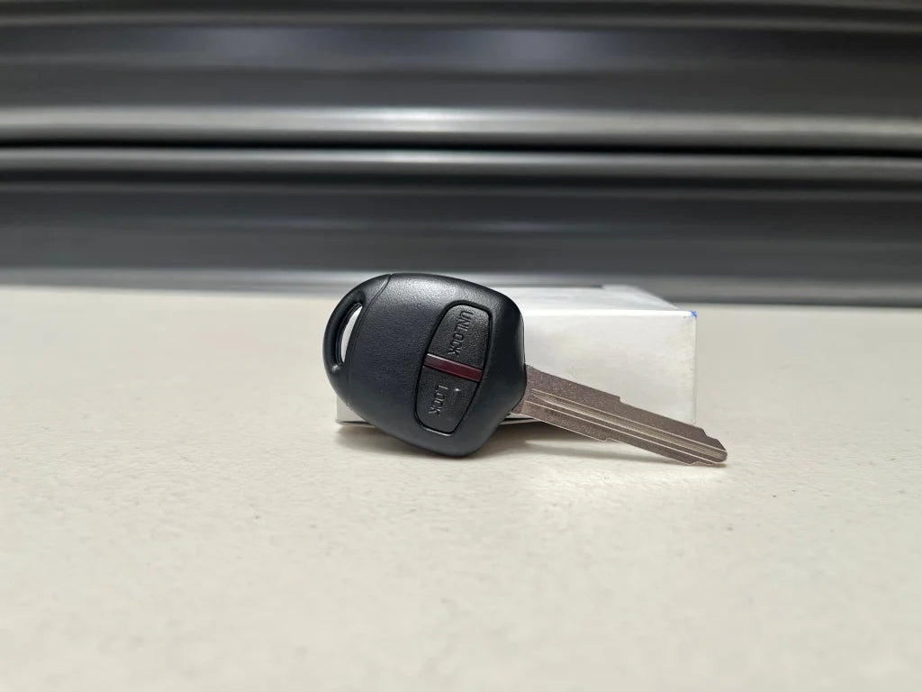 Genuine Mitsubishi Oem Key Door Lock To Suit Lancer Evolution 7 Ct9A Interior