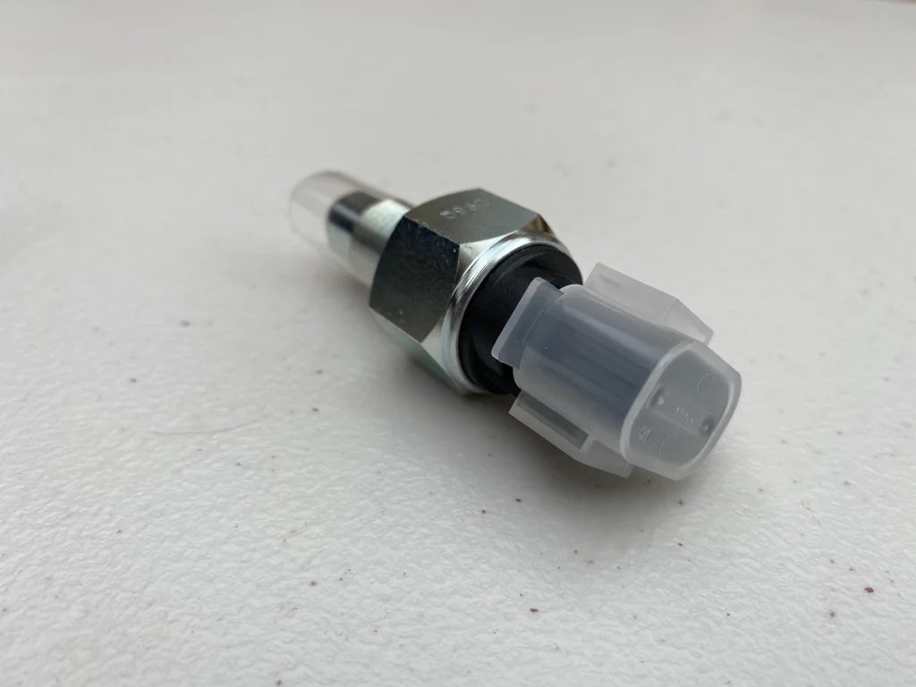 Genuine Mitsubishi OEM Reverse Switch (5-Speed) for Mitsubishi Lancer Evo 4 5 6 7 8 9 X - Vega Autosports