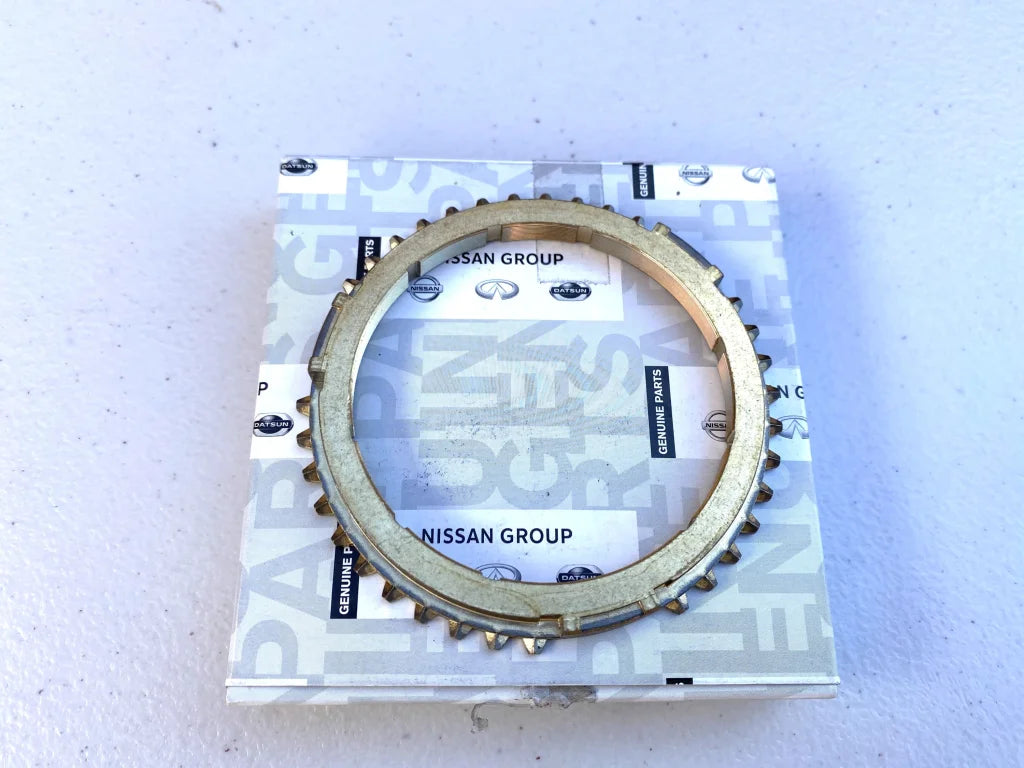 Genuine Nissan 4th Gear Synchro to suit Nissan Skyline R32 GTR / R33 GTR / R33 GTS-T **Early Model** - Vega Autosports