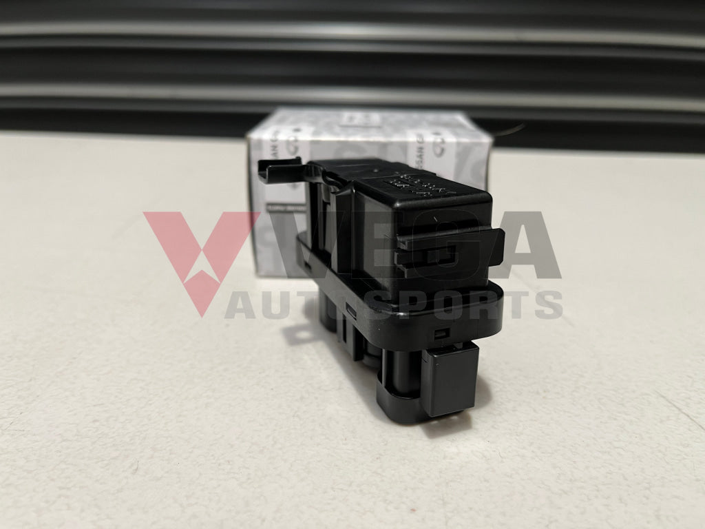 Genuine Nissan ABS Relay to suit Nissan 200SX S14 & Skyline R33 - Late Model - Vega Autosports