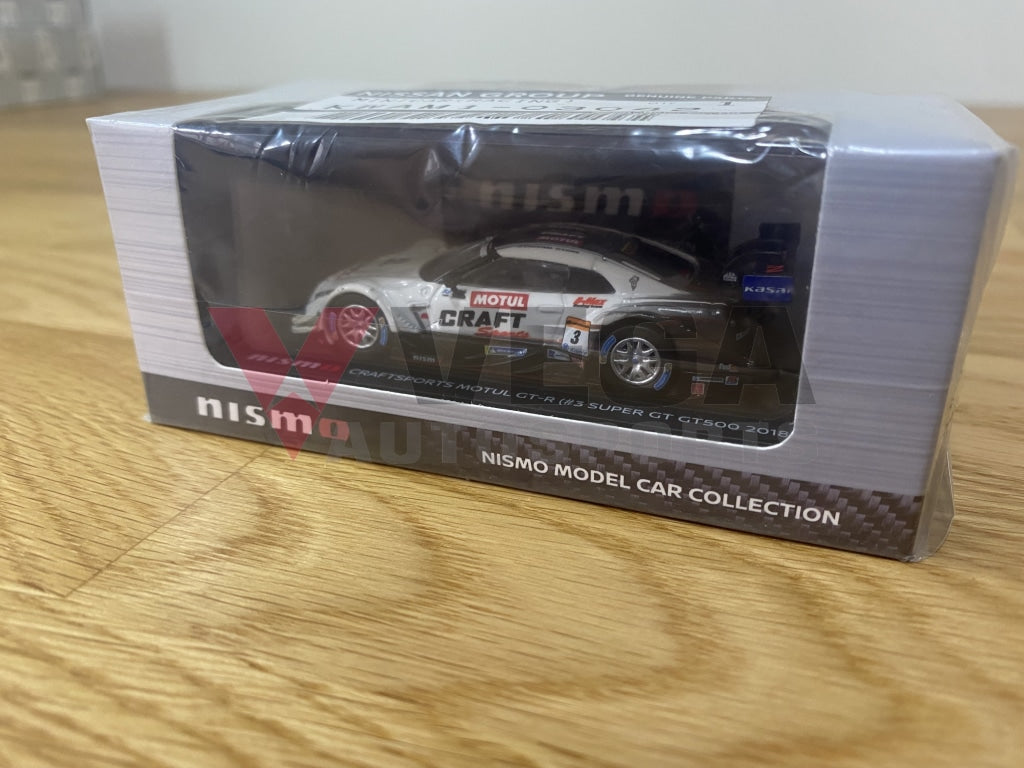 Genuine Nissan Craftsports Motul Gt-R (#3 Super Gt Gt500 2018) 1:64 Scale Merchandise