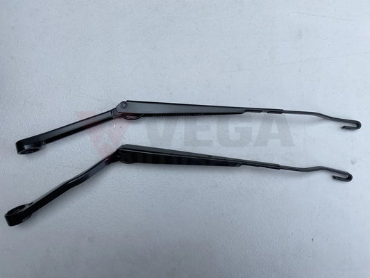 Genuine Nissan Front Wiper Arms to suit Nissan Skyline R34 GTR / GTT / GTV - Vega Autosports