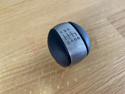 Genuine Nissan Gear Knob to suit Nissan Skyline R34 GTR V-spec 2  (08/2000- Onwards) - Vega Autosports