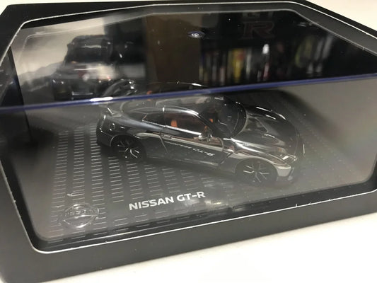 Genuine Nissan Skyline R35 GTR - Nismo Chrome 1/43 Model - Vega Autosports