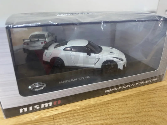 Genuine Nissan Skyline R35 Gtr - Nismo White 1:43 Model Merchandise
