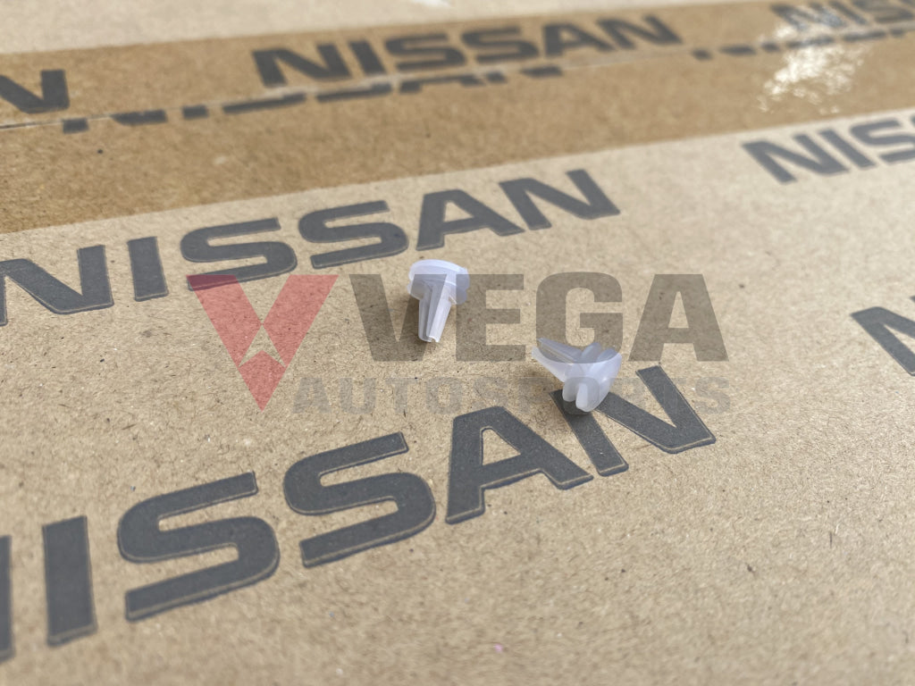 Genuine Nissan Vin Clip Set (2 piece) to suit Most Nissan Models - Vega Autosports