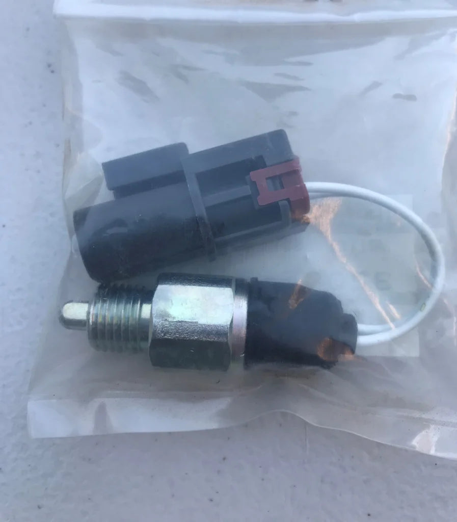 Genuine Reverse Light Switch to suit R32, R33, R34, Z32, S15, WC34, AWC34 - Vega Autosports