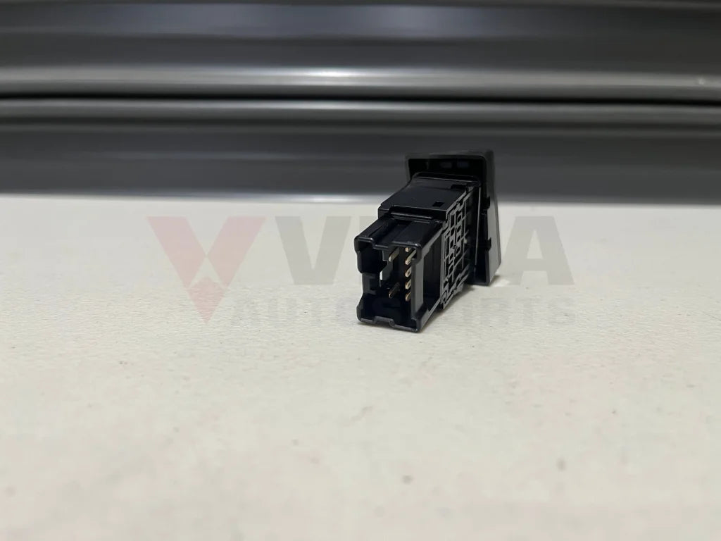 Hazard Light Switch To Suit Nissan Skyline R34 Gtr / Gt-T Gt Gt-V 25290-Aa000 Electrical