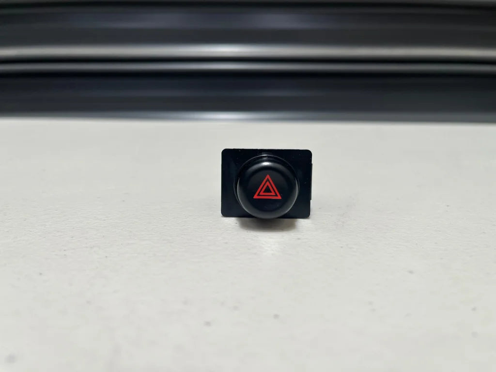 Hazard Warning Switch To Suit Mitsubishi Lancer Evolution 4 / 5 6 6.5 Cn9A Cp9A Mr201510 Electrical