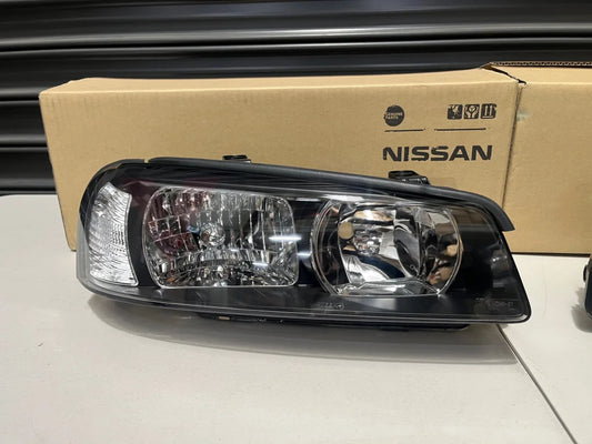 Head Light Housing (Halogen) Rhs / Lhs To Suit Nissan Skyline R34 Gt Gt-T 26025-Aa001 26075-Aa001