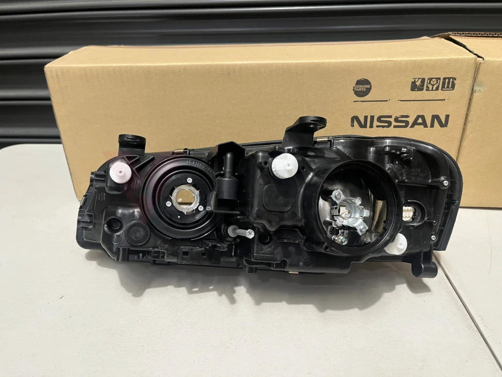 Head Light Housing (Halogen) Rhs / Lhs To Suit Nissan Skyline R34 Gt Gt-T 26025-Aa001 26075-Aa001