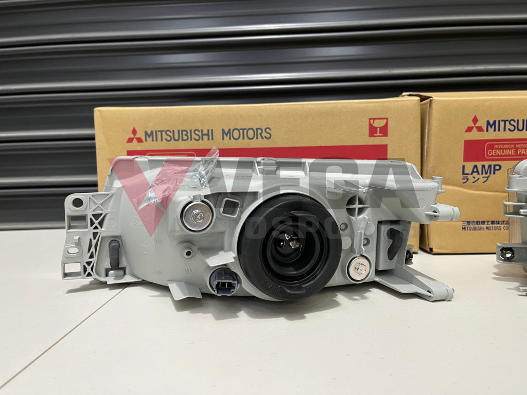 Headlight Assemblies Rhs & Lhs To Suit Mitsubishi Lancer Evolution 5 / 6 6.5 Cp9A Electrical