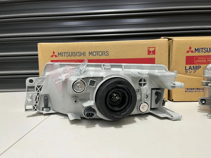Headlight Assemblies Rhs & Lhs To Suit Mitsubishi Lancer Evolution 5 / 6 6.5 Cp9A Electrical