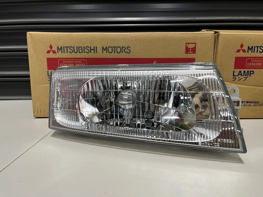Headlight Assemblies Rhs & Lhs To Suit Mitsubishi Lancer Evolution 5 / 6 6.5 Cp9A Electrical