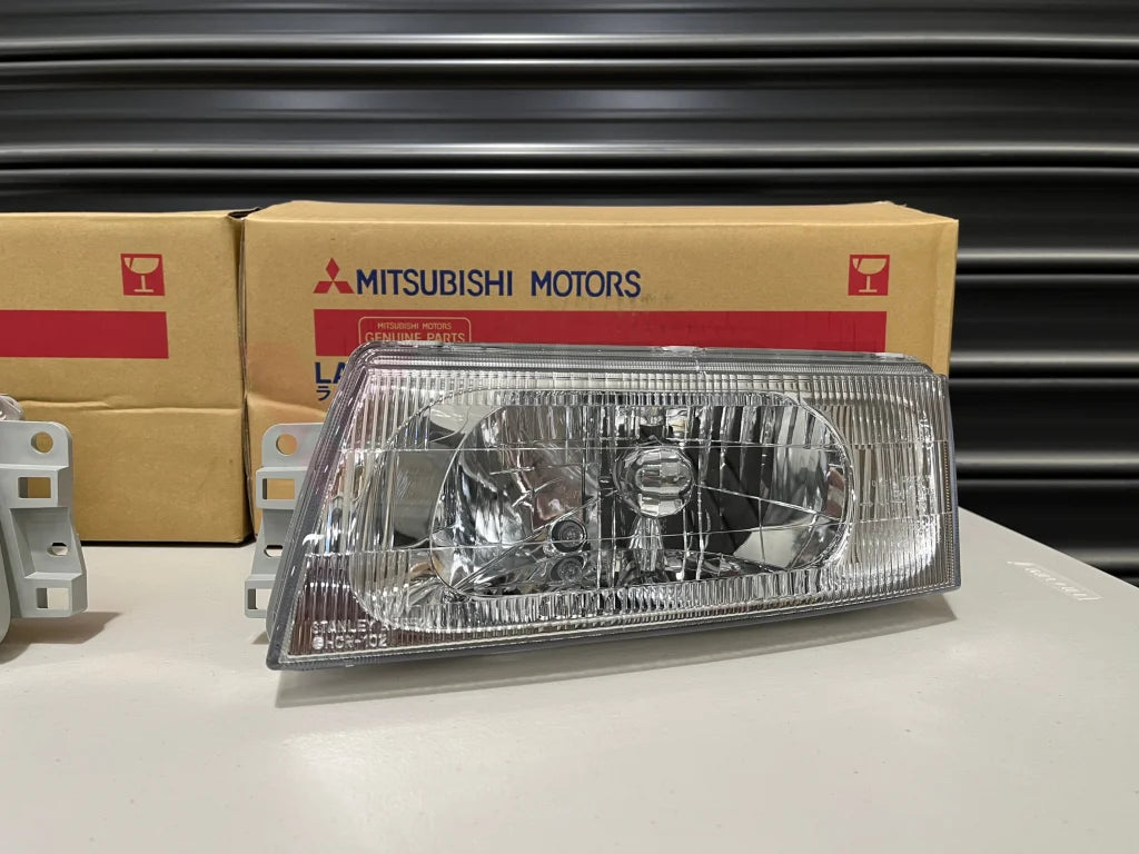Headlight Assemblies Rhs & Lhs To Suit Mitsubishi Lancer Evolution 5 / 6 6.5 Cp9A Electrical