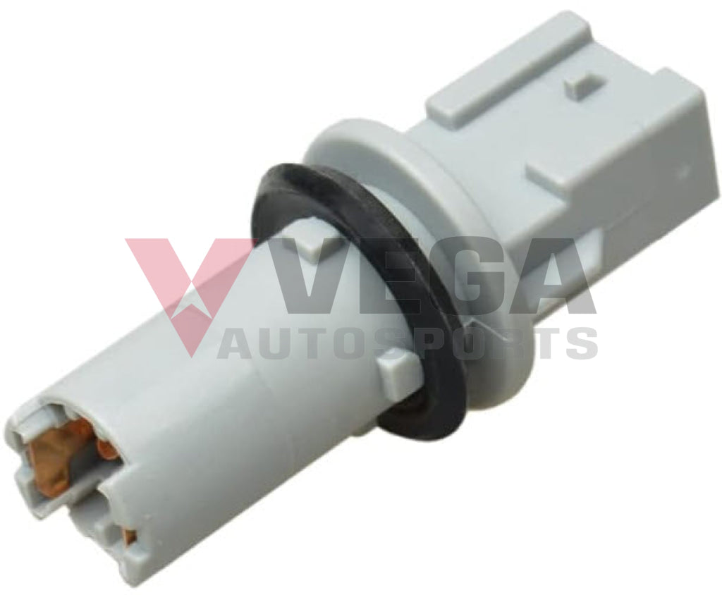 Headlight Clearance Lamp Socket Assembly to suit Nissan Skyline R34 GTR / GTT 26240-78C00 Electrical