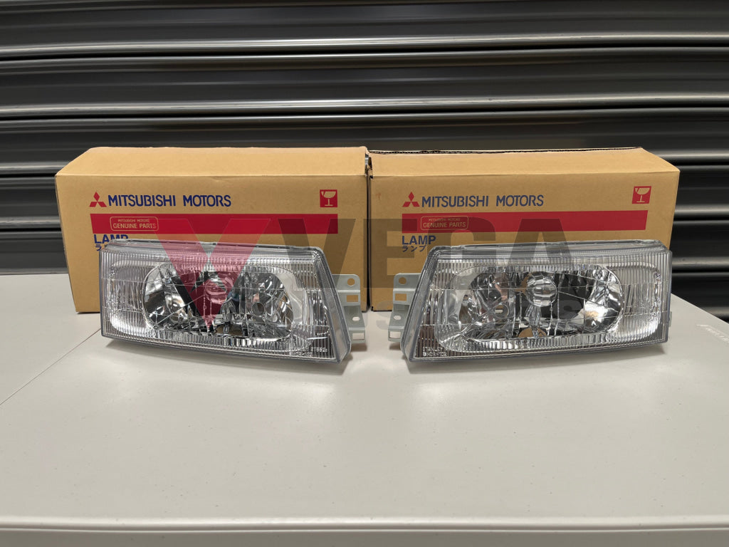 Headlight Housing Rhs & Lhs To Suit Mitsubishi Lancer Evolution 5 / 6 6.5 Cp9A Electrical