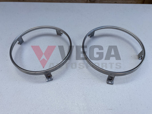 Headlight Retaining Ring (2-piece) to suit Datsun 510 520 610 620 - Vega Autosports