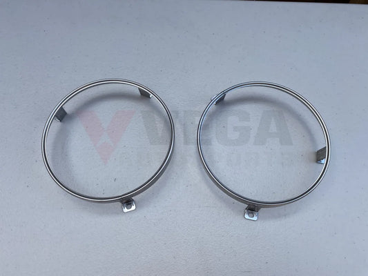 Headlight Retaining Ring (2-piece) to suit Datsun 510 520 610 620 - Vega Autosports