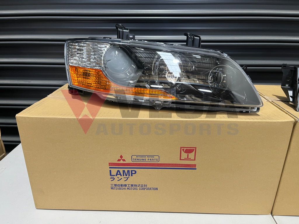 Hid Headlight Housing Set Rhs & Lhs To Suit Mitsubishi Lancer Evolution 9 Mr 8301B723 / 8301B724