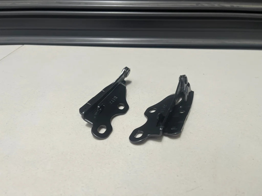 Hood Hinge Assembly (Pair) To Suit Nissan Silvia S13 / 180Sx 65400-35F10 65401-35F10 Exterior