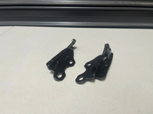 Hood Hinge Assembly (Pair) To Suit Nissan Silvia S13 / 180Sx 65400-35F10 65401-35F10 Exterior