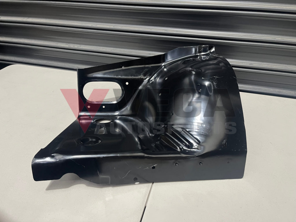 Hood Ledge (Front Lower Rhs) To Suit Nissan Silvia S13 S180Sx 64130-53F30 Body Panels