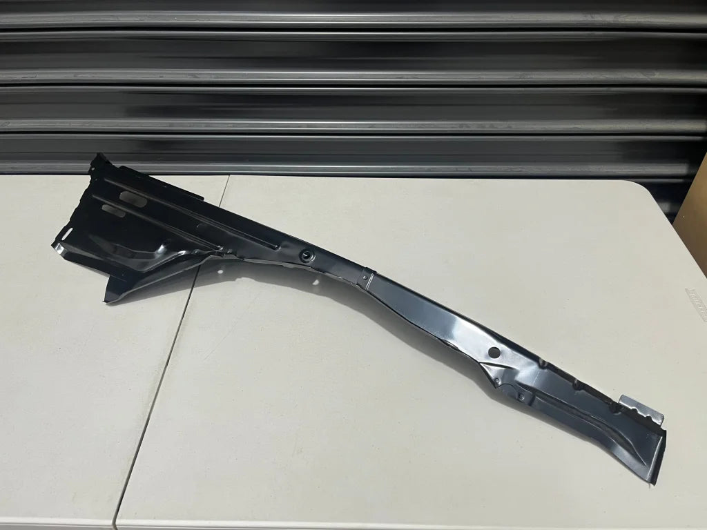 Hood Ledge Outer Upper Rhs To Suit Nissan Skyline R33 Gtr / Gts-T Gts 64180-24U00 *Discontinued