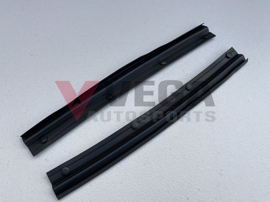 Hood Seal Set RHS/LHS to suit Nissan Skyline R33 GTR *Out of Production* - Vega Autosports