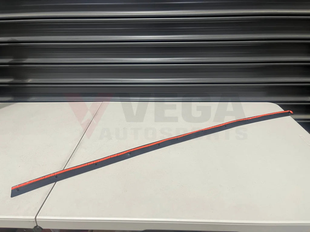 Hood Seal To Suit Nissan R35 Gtr 65820-62B0A Body Mouldings / Seals