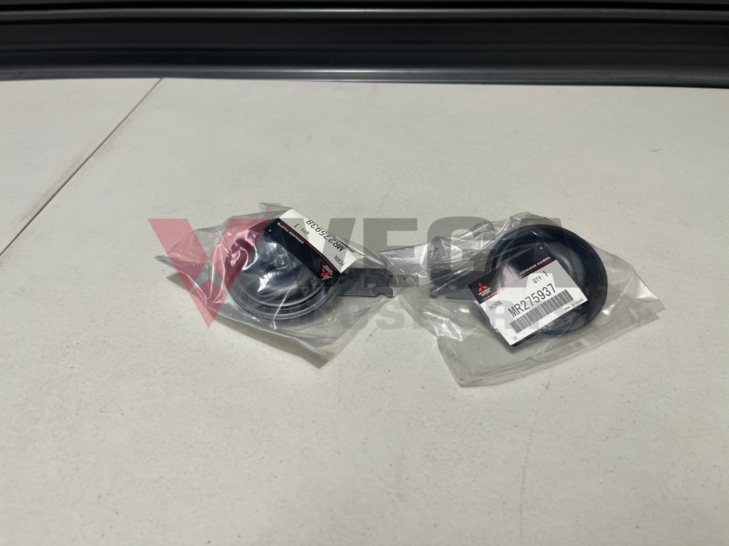 Horn Set (Hi/Low Tone) To Suit Mitsubishi Lancer Evolution 4 / 5 6 Mr275938 Mr275937 Electrical