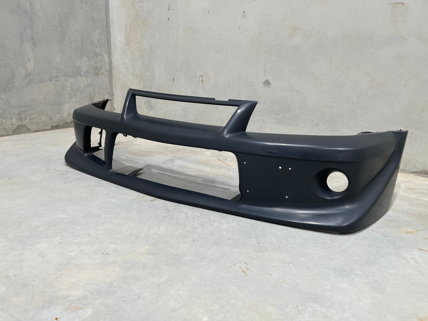 Genuine Mitsubishi Lancer Evolution Vi Tommi Makinen Edition S2 Front Bumper (Evo6.5 Tme) Exterior